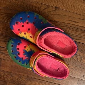 Tie Dye Crocs … size Men’s 10/ Ladies/12